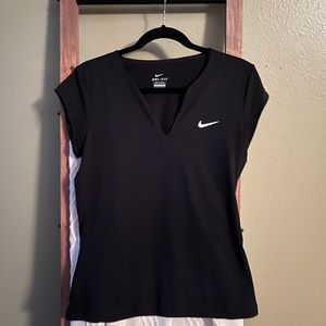 Women’s golf dry fit tee
